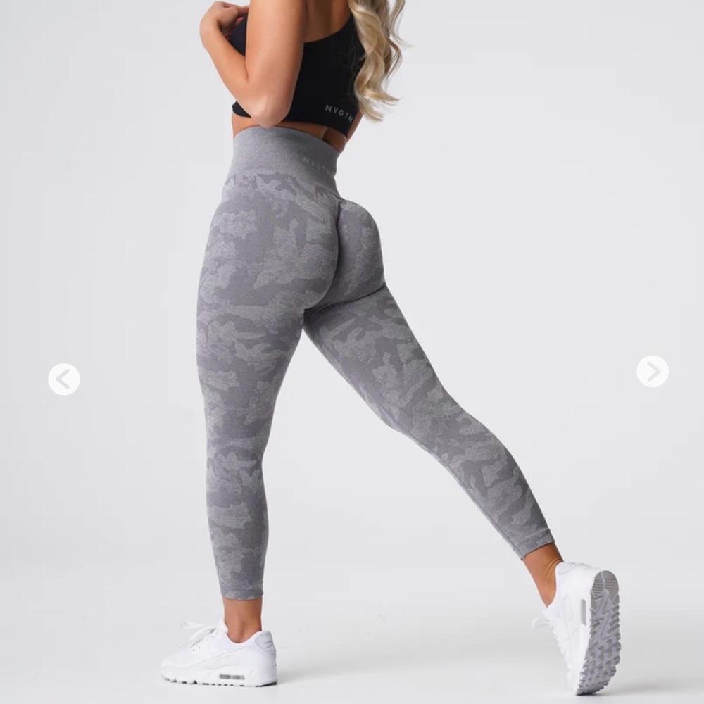 NVGTN Grey Camo Seamless Leggings Size small